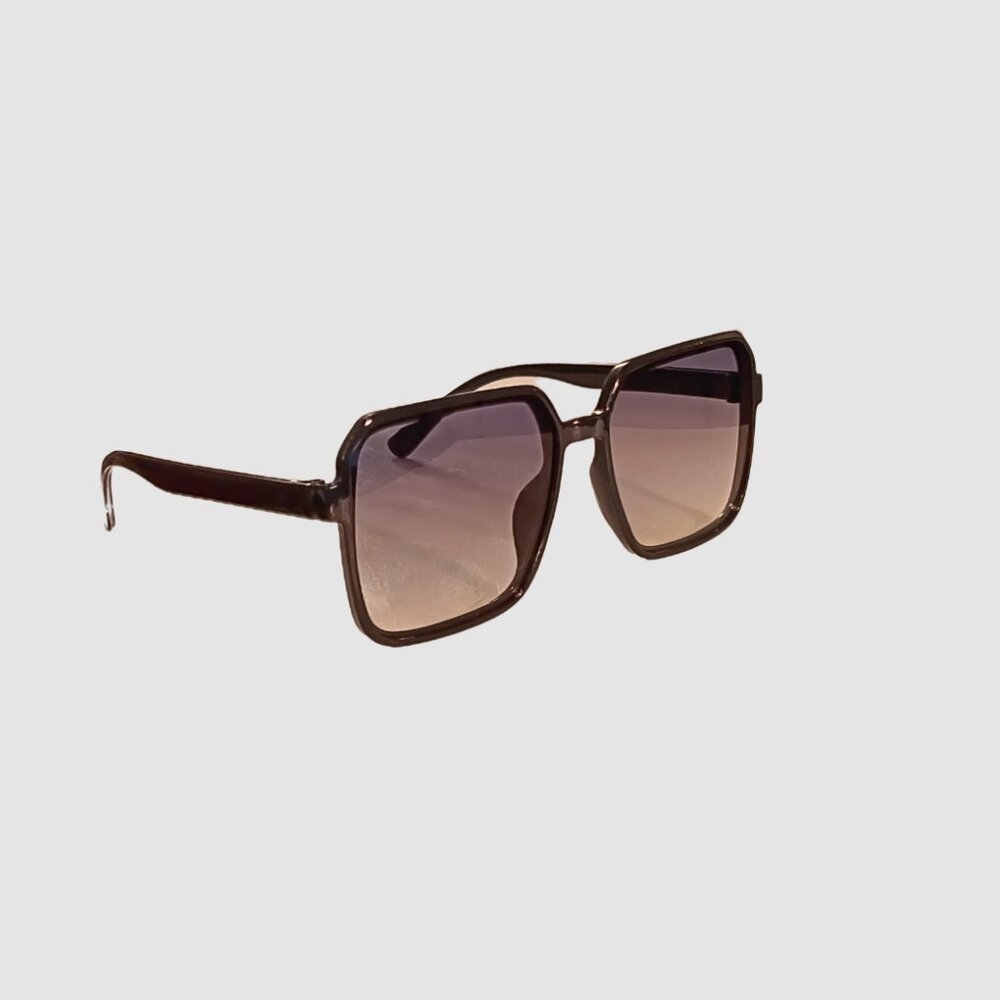 Dark Green Frame Sunglasses with Gradient Lens